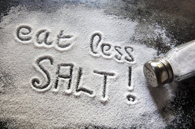 Jedz menej soli